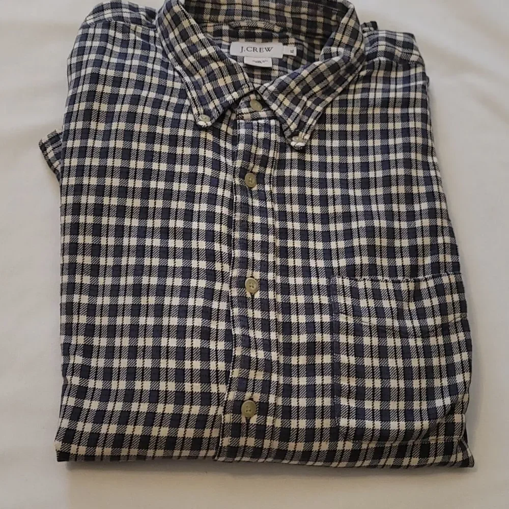 J. Crew mens plaid shirt size large.‎